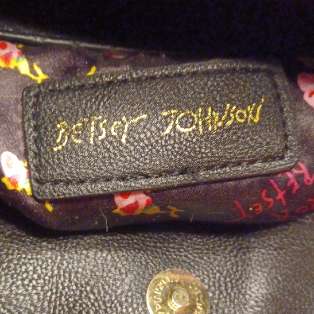 Betsey Johnson Black Satchel with Red Bow and Gold Accent - Picture 2 of 9